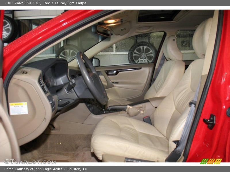 Front Seat of 2002 S60 2.4T