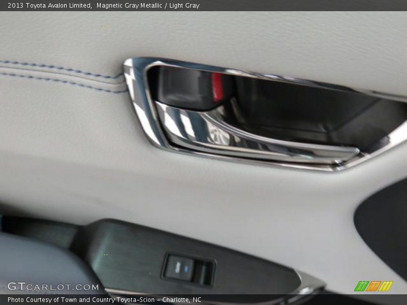Magnetic Gray Metallic / Light Gray 2013 Toyota Avalon Limited