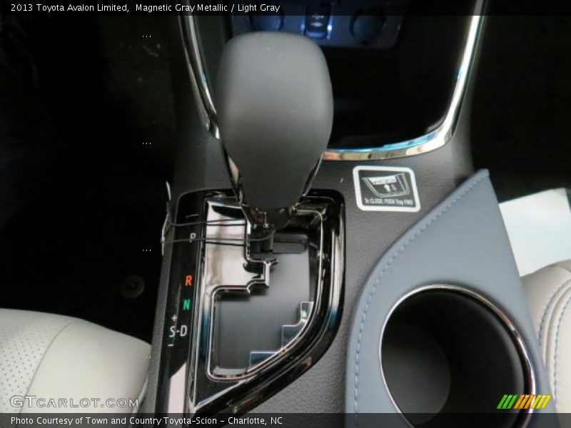 Magnetic Gray Metallic / Light Gray 2013 Toyota Avalon Limited
