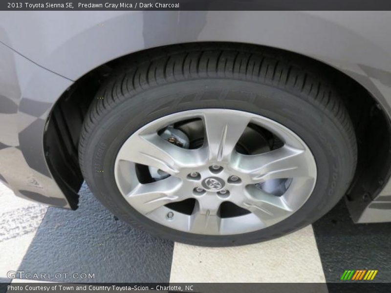 Predawn Gray Mica / Dark Charcoal 2013 Toyota Sienna SE