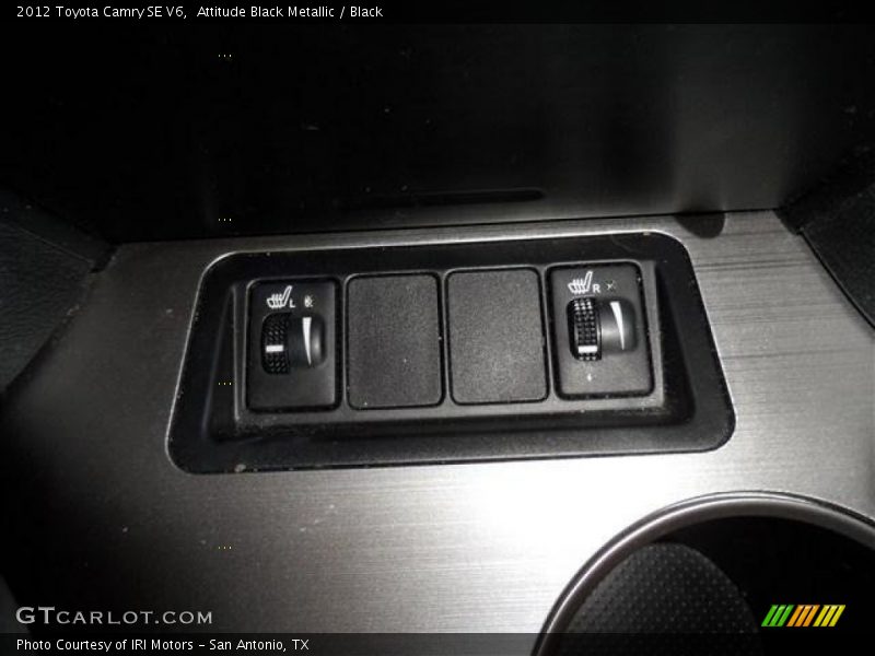 Attitude Black Metallic / Black 2012 Toyota Camry SE V6
