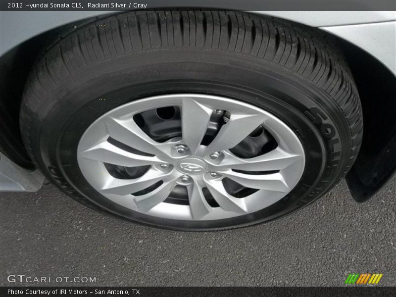 Radiant Silver / Gray 2012 Hyundai Sonata GLS