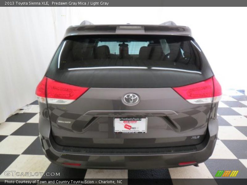 Predawn Gray Mica / Light Gray 2013 Toyota Sienna XLE
