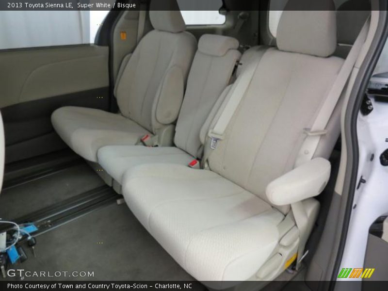 Super White / Bisque 2013 Toyota Sienna LE