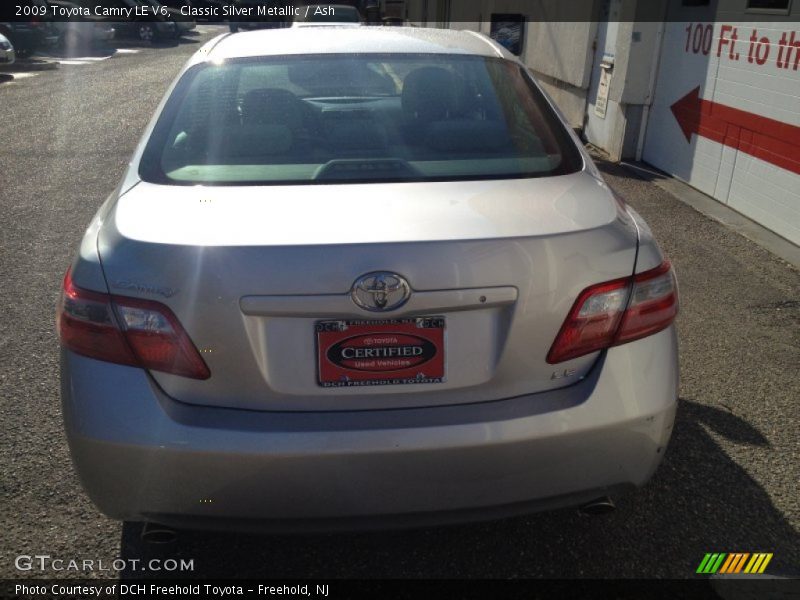 Classic Silver Metallic / Ash 2009 Toyota Camry LE V6