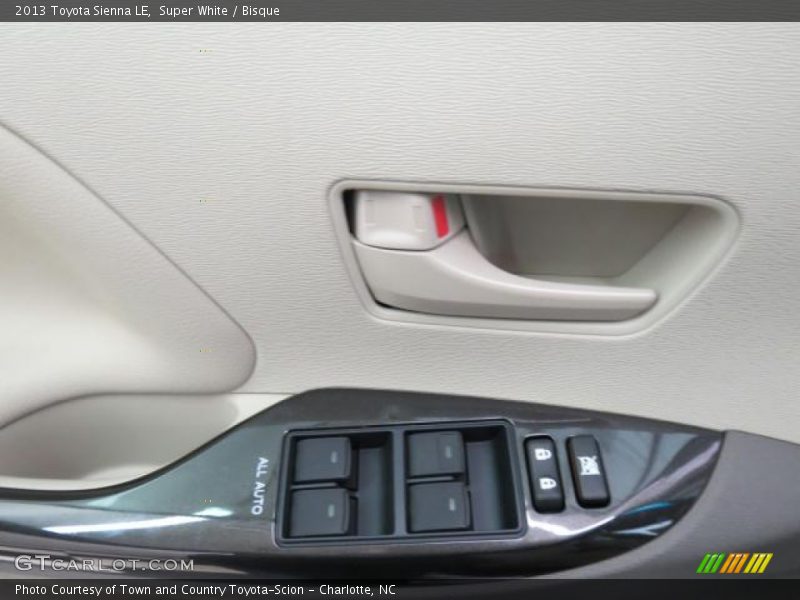 Super White / Bisque 2013 Toyota Sienna LE