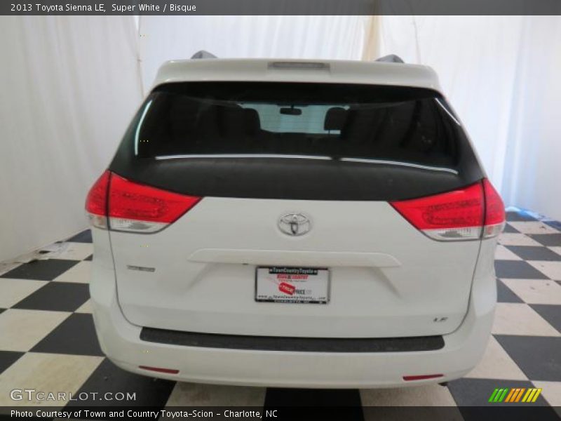 Super White / Bisque 2013 Toyota Sienna LE