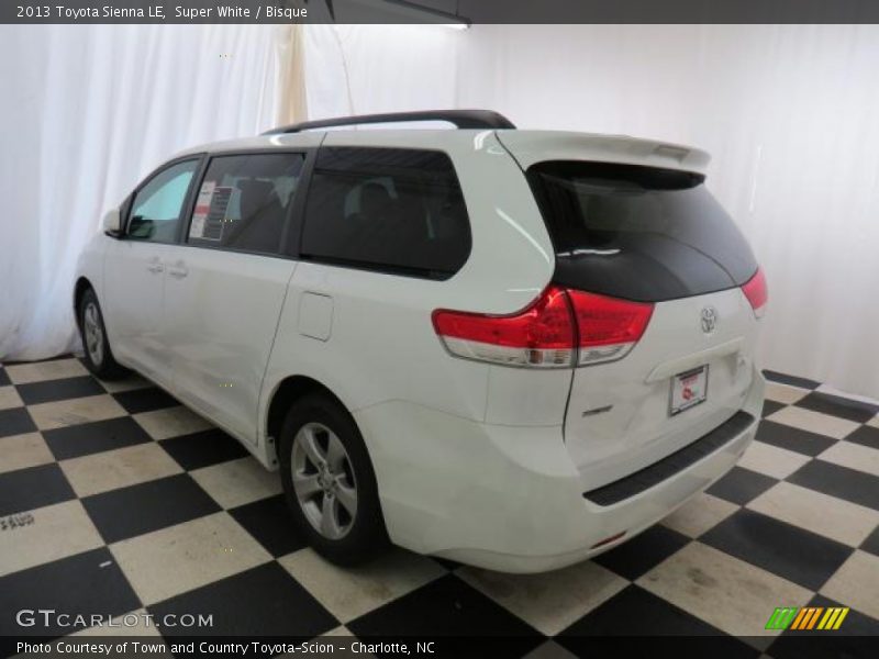 Super White / Bisque 2013 Toyota Sienna LE