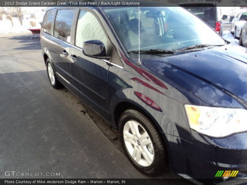 True Blue Pearl / Black/Light Graystone 2013 Dodge Grand Caravan Crew