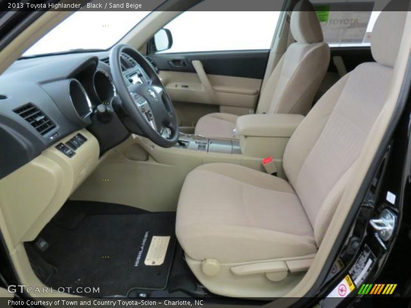 Black / Sand Beige 2013 Toyota Highlander