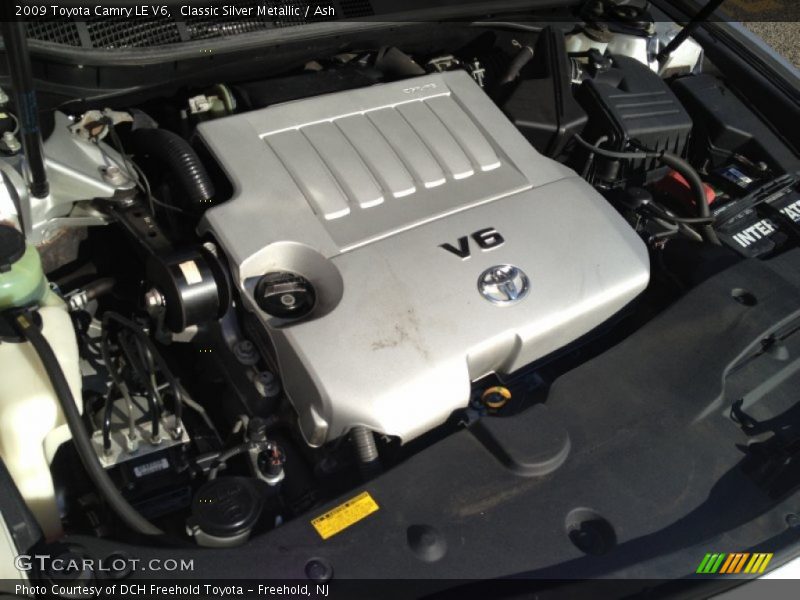 Classic Silver Metallic / Ash 2009 Toyota Camry LE V6
