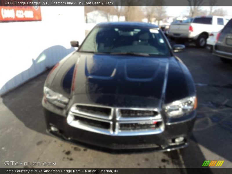 Phantom Black Tri-Coat Pearl / Black 2013 Dodge Charger R/T