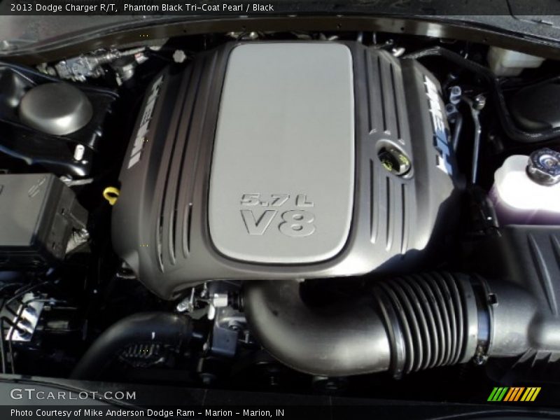 Phantom Black Tri-Coat Pearl / Black 2013 Dodge Charger R/T