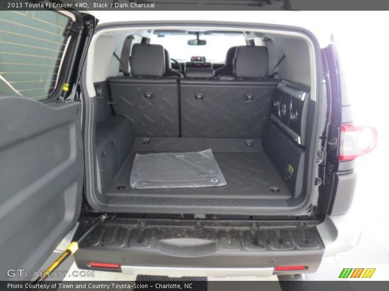 Black / Dark Charcoal 2013 Toyota FJ Cruiser 4WD