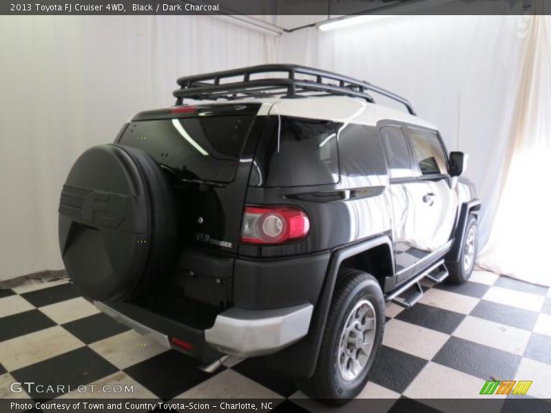 Black / Dark Charcoal 2013 Toyota FJ Cruiser 4WD