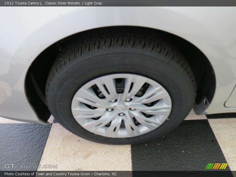 Classic Silver Metallic / Light Gray 2012 Toyota Camry L