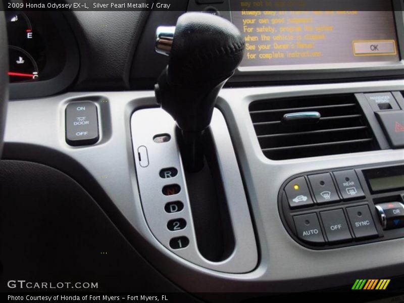 Silver Pearl Metallic / Gray 2009 Honda Odyssey EX-L