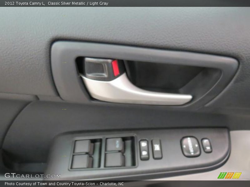 Classic Silver Metallic / Light Gray 2012 Toyota Camry L