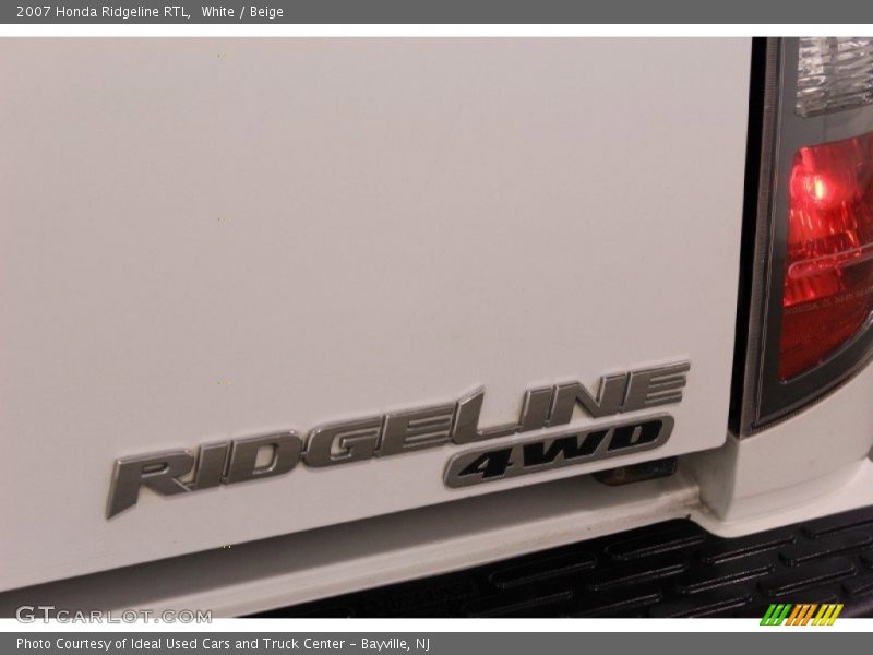 White / Beige 2007 Honda Ridgeline RTL