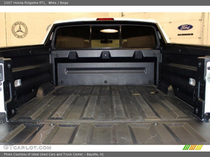 White / Beige 2007 Honda Ridgeline RTL