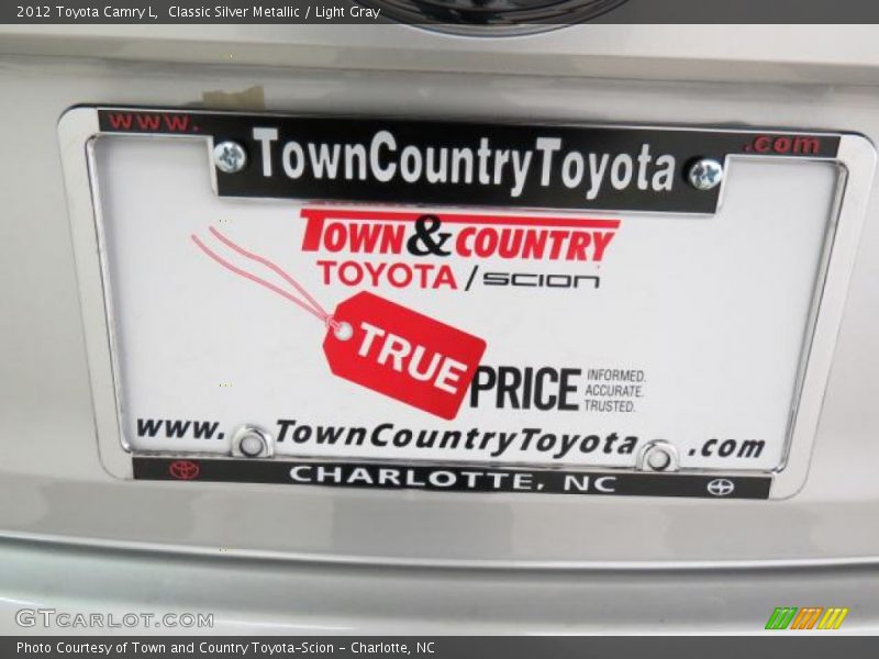 Classic Silver Metallic / Light Gray 2012 Toyota Camry L