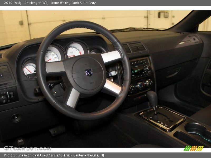 Stone White / Dark Slate Gray 2010 Dodge Challenger R/T