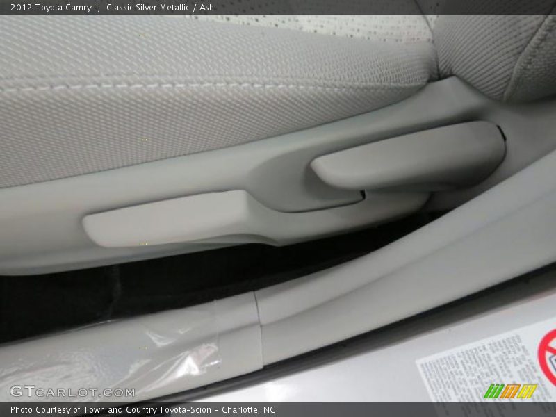 Classic Silver Metallic / Ash 2012 Toyota Camry L