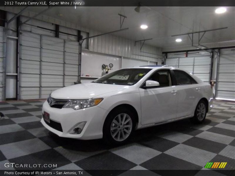 Super White / Ivory 2012 Toyota Camry XLE