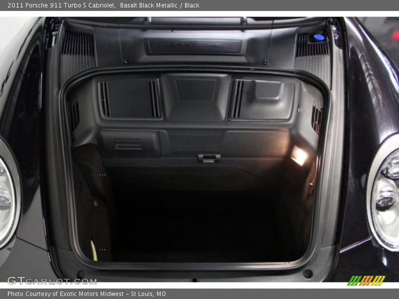  2011 911 Turbo S Cabriolet Trunk