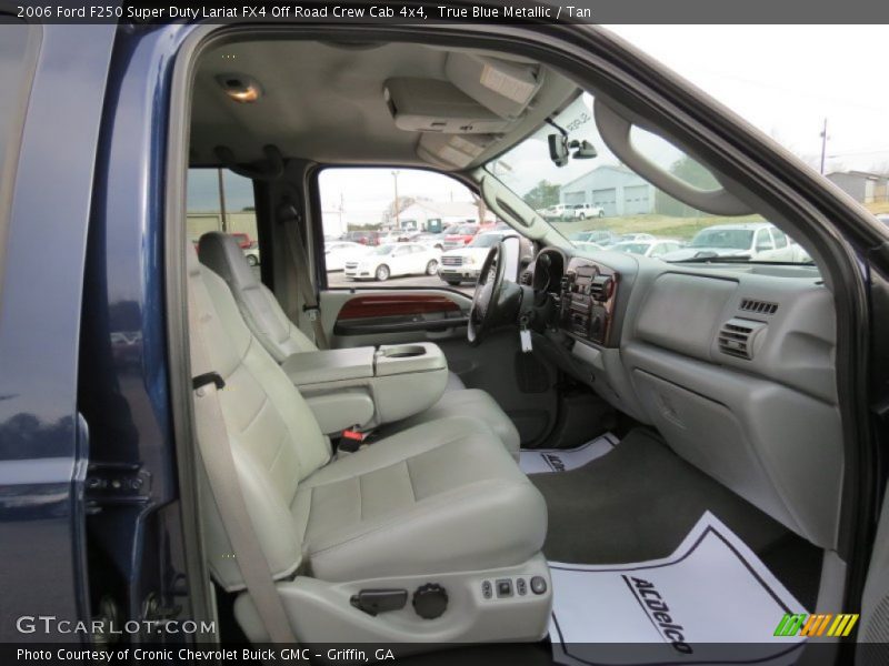 True Blue Metallic / Tan 2006 Ford F250 Super Duty Lariat FX4 Off Road Crew Cab 4x4