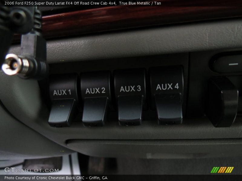 True Blue Metallic / Tan 2006 Ford F250 Super Duty Lariat FX4 Off Road Crew Cab 4x4