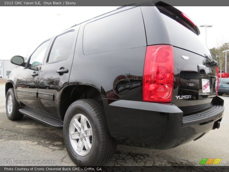 Onyx Black / Ebony 2013 GMC Yukon SLE