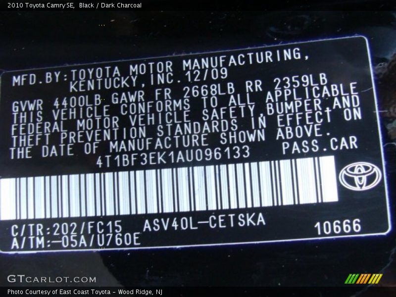 Black / Dark Charcoal 2010 Toyota Camry SE