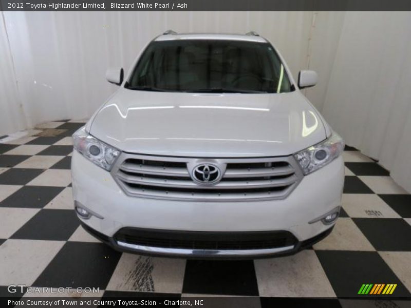 Blizzard White Pearl / Ash 2012 Toyota Highlander Limited