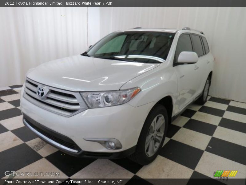 Blizzard White Pearl / Ash 2012 Toyota Highlander Limited