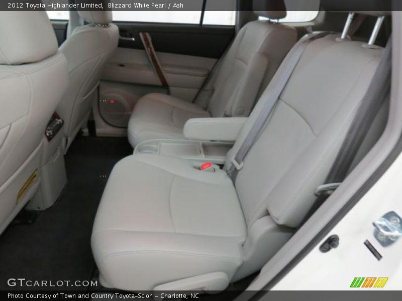 Blizzard White Pearl / Ash 2012 Toyota Highlander Limited