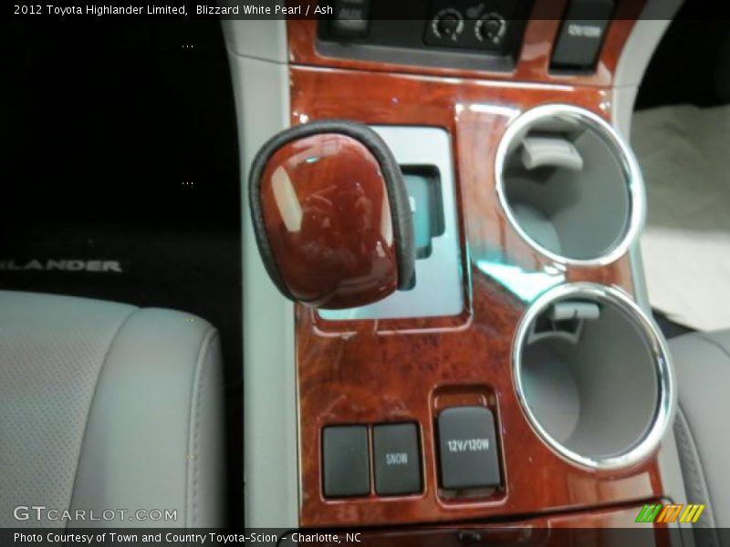 Blizzard White Pearl / Ash 2012 Toyota Highlander Limited