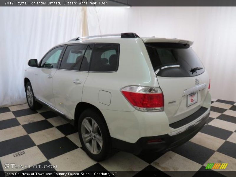 Blizzard White Pearl / Ash 2012 Toyota Highlander Limited