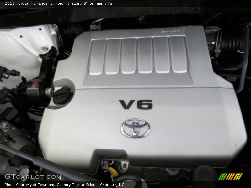 Blizzard White Pearl / Ash 2012 Toyota Highlander Limited