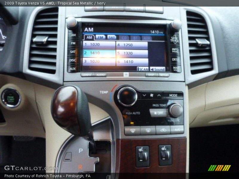 Tropical Sea Metallic / Ivory 2009 Toyota Venza V6 AWD