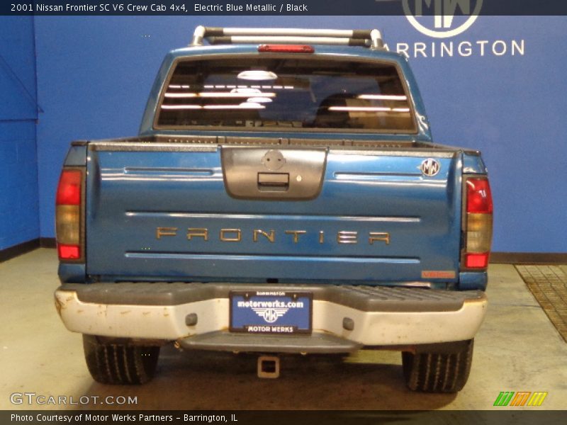 Electric Blue Metallic / Black 2001 Nissan Frontier SC V6 Crew Cab 4x4