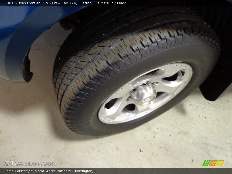 Electric Blue Metallic / Black 2001 Nissan Frontier SC V6 Crew Cab 4x4