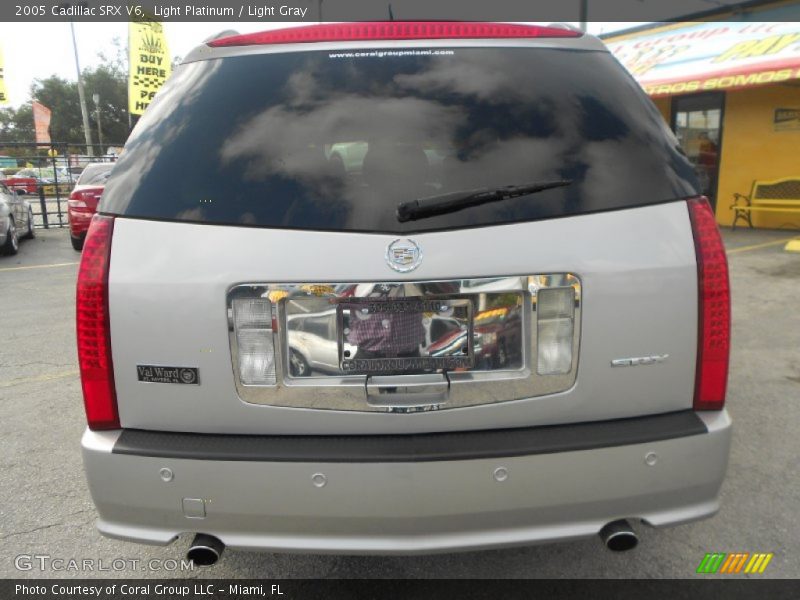 Light Platinum / Light Gray 2005 Cadillac SRX V6