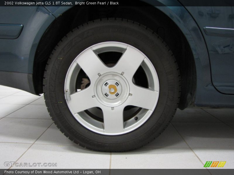 Bright Green Pearl / Black 2002 Volkswagen Jetta GLS 1.8T Sedan