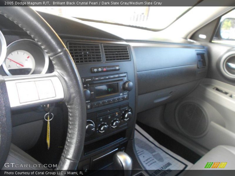 Brilliant Black Crystal Pearl / Dark Slate Gray/Medium Slate Gray 2005 Dodge Magnum R/T