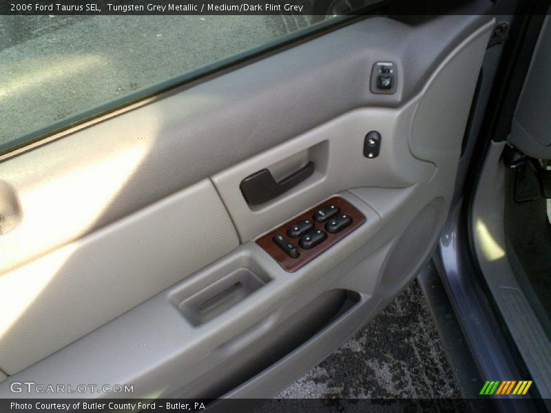 Tungsten Grey Metallic / Medium/Dark Flint Grey 2006 Ford Taurus SEL
