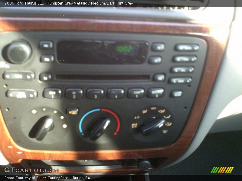 Tungsten Grey Metallic / Medium/Dark Flint Grey 2006 Ford Taurus SEL