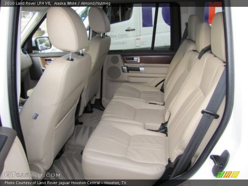 Alaska White / Almond/Nutmeg 2010 Land Rover LR4 V8