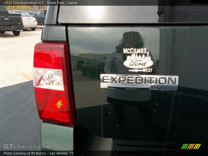 Green Gem / Camel 2013 Ford Expedition XLT