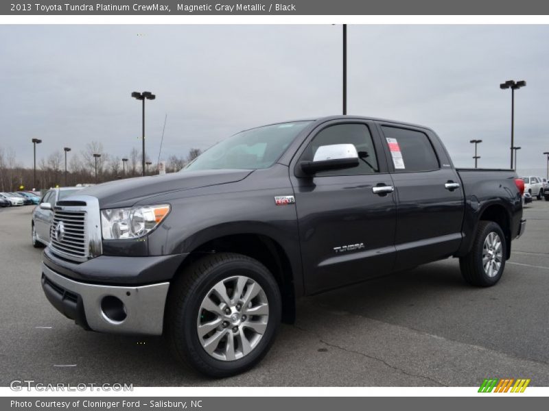 Front 3/4 View of 2013 Tundra Platinum CrewMax